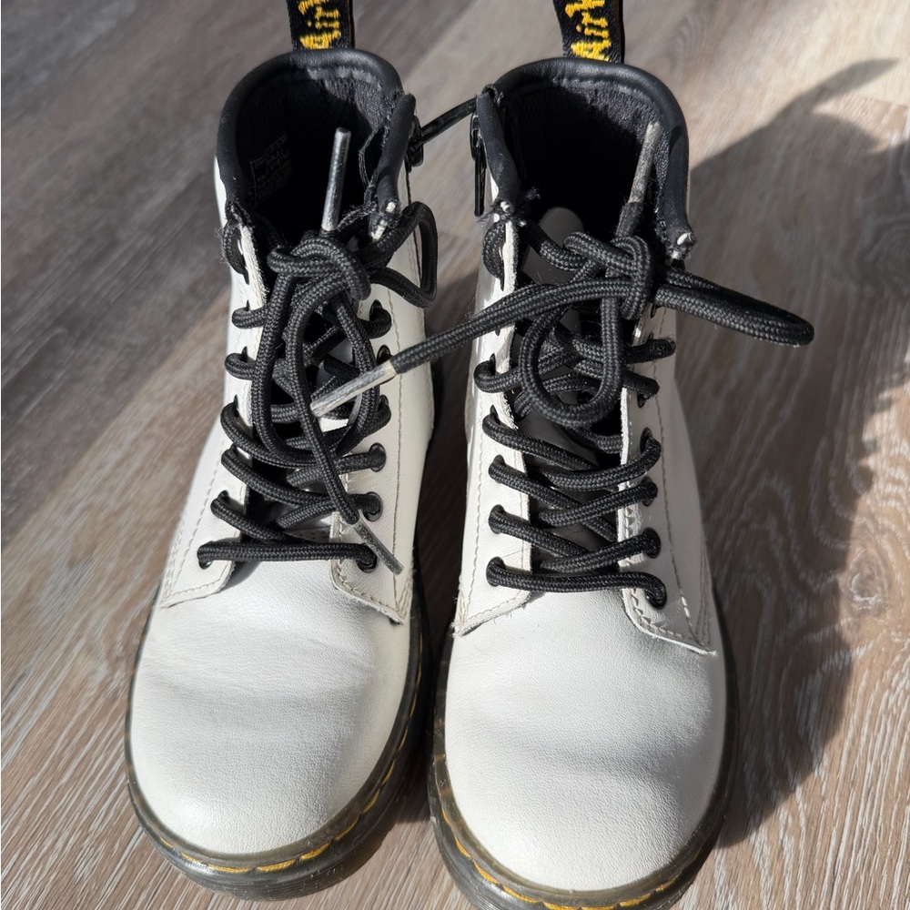 Dr. Martens Kids White and Black Lace-Up Leather Boots